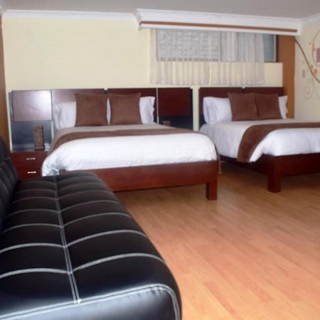 La Kapital Hotel Амбато Екстериор снимка