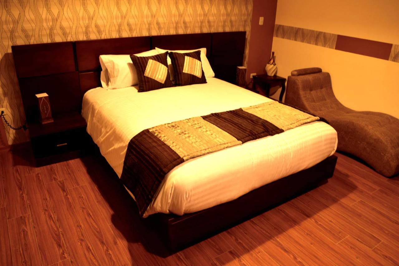 La Kapital Hotel Амбато Екстериор снимка